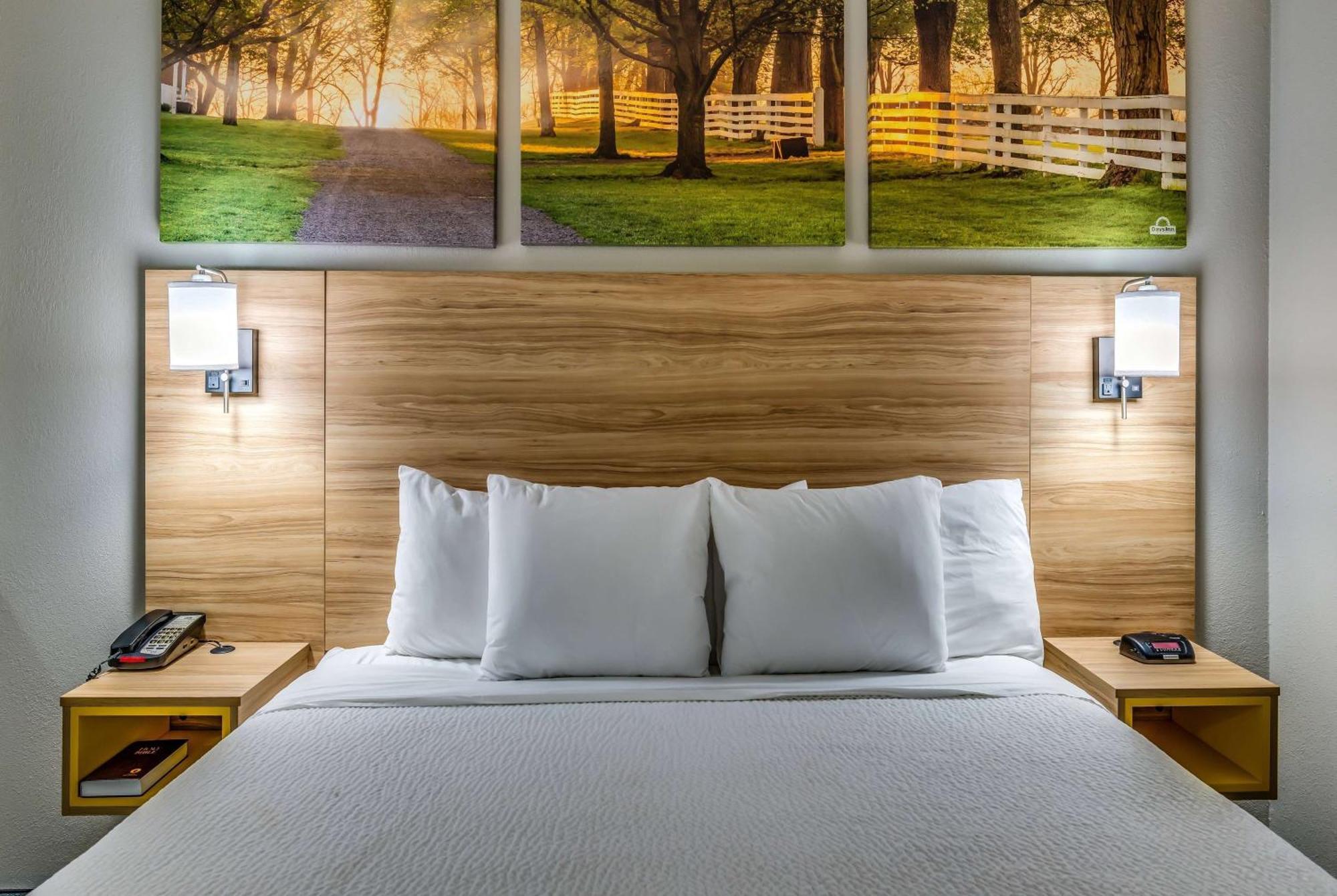Days Inn & Suites By Wyndham Prattville-Montgomery Екстер'єр фото